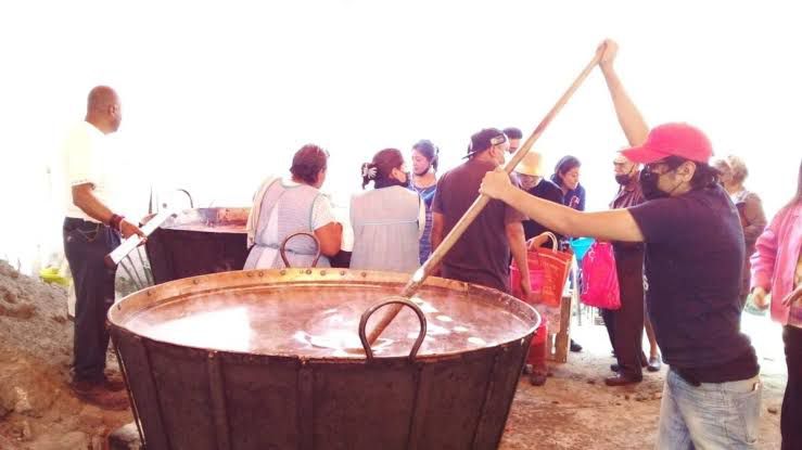 Hoy martes, Primer Festival de Mole Prieto en la Feria de Chiautempan